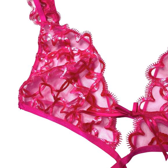 Victoria's Secret Very Sexy Unlined Shimmer Heart Embroidery Crotchless Teddy - Picture 4 of 5